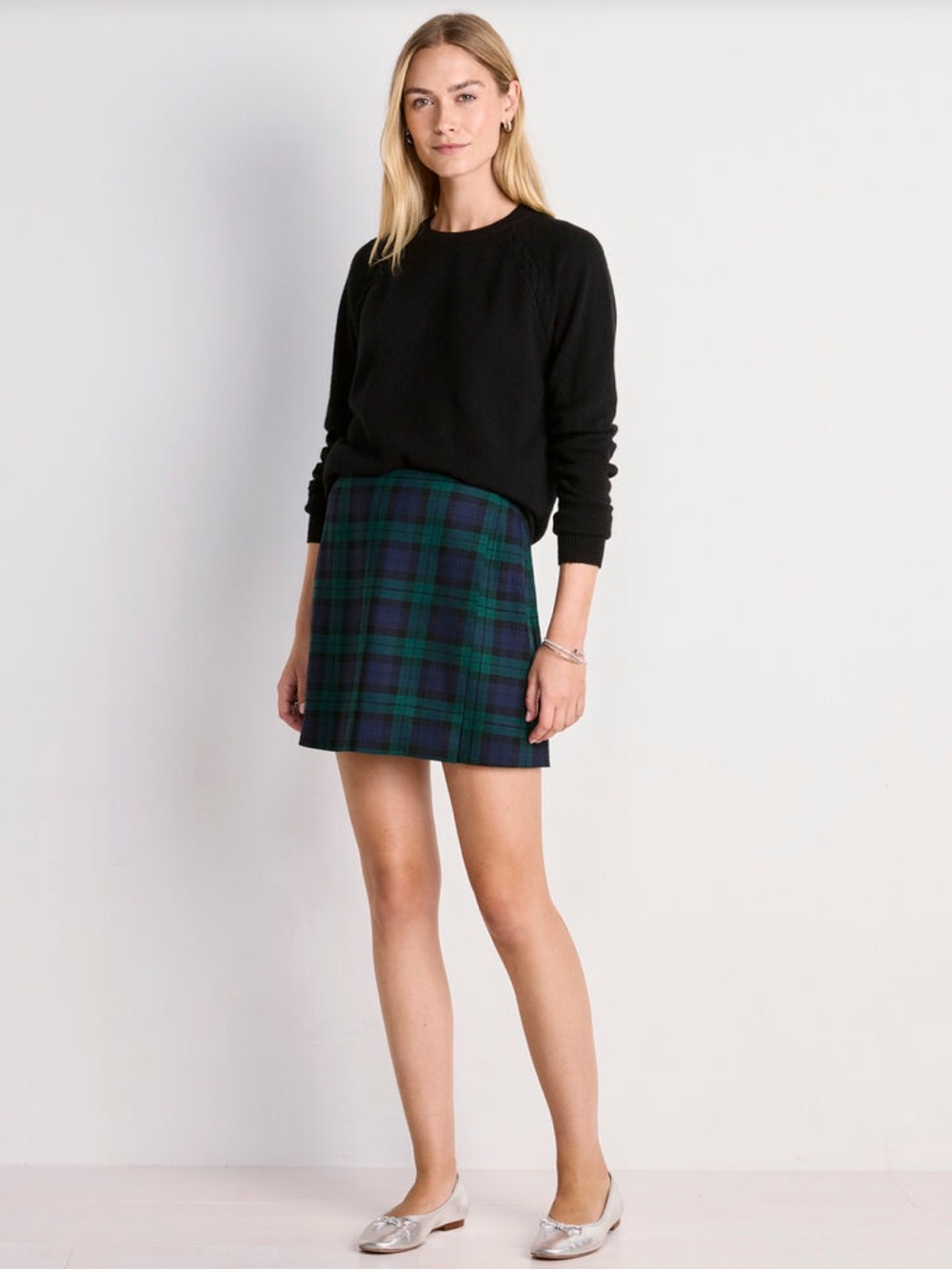 Vineyard Vines Meg Mini Skirt in Yuletide Blackwatch / Perfectly Preppy / Wool - Picture 3 of 8